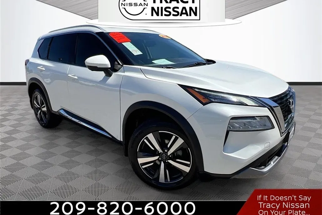 2022 Nissan Rogue SL photo 1