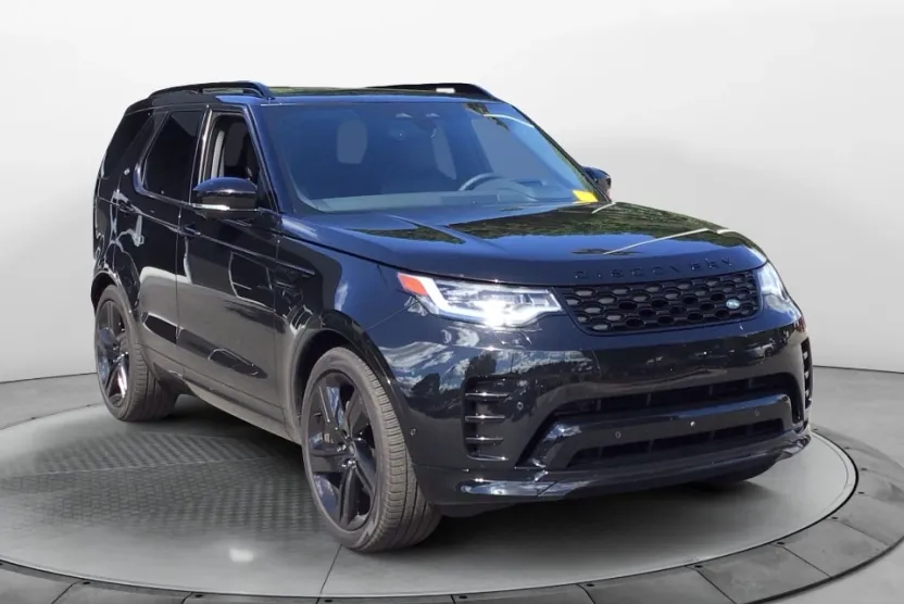 2024 Land Rover Discovery P360 Dynamic SE photo 1