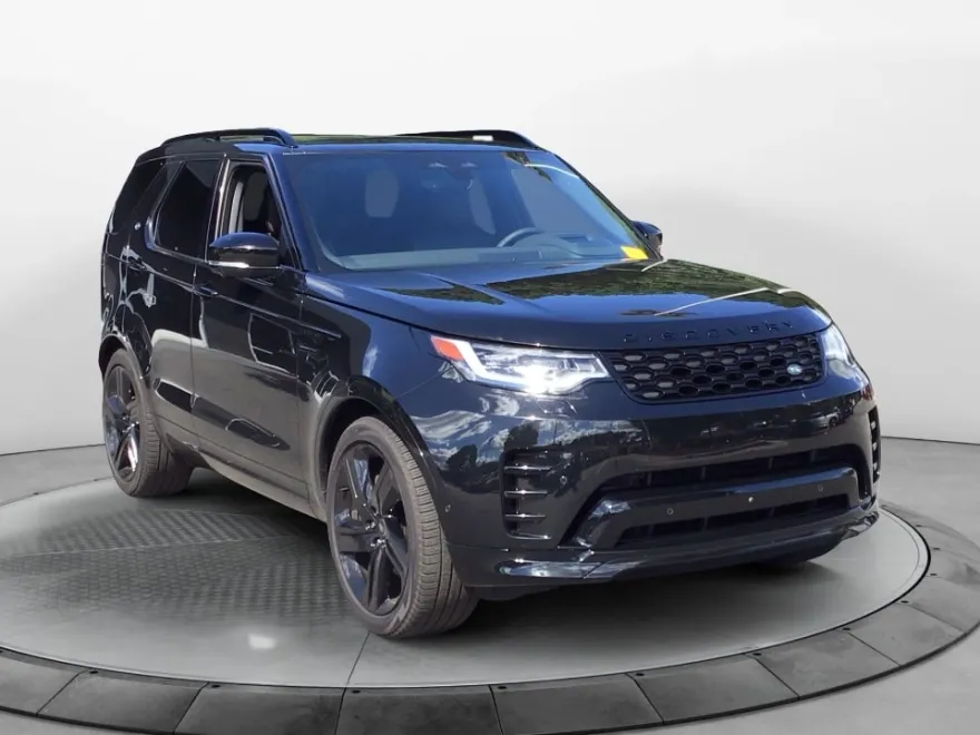 2024 Land Rover Discovery P360 Dynamic SE photo 1