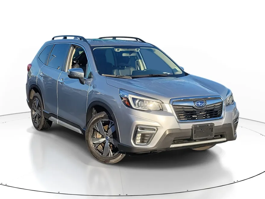2019 Subaru Forester Touring photo 1