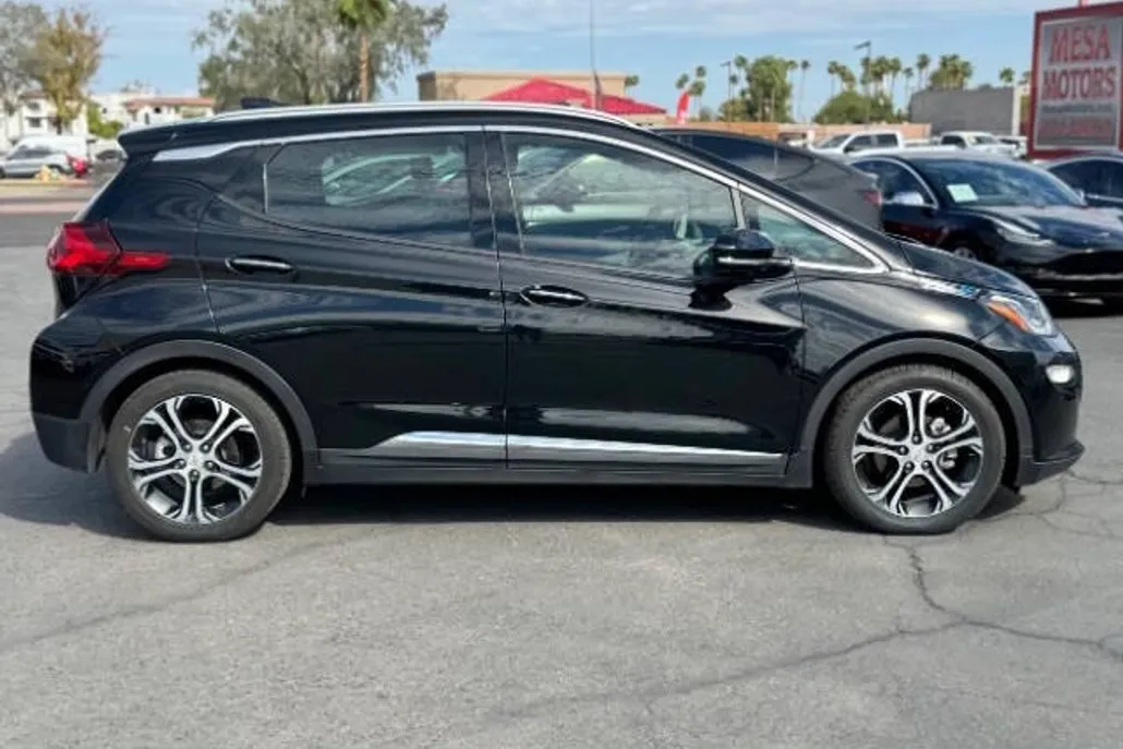 2019 Chevrolet Bolt EV Premier photo 1