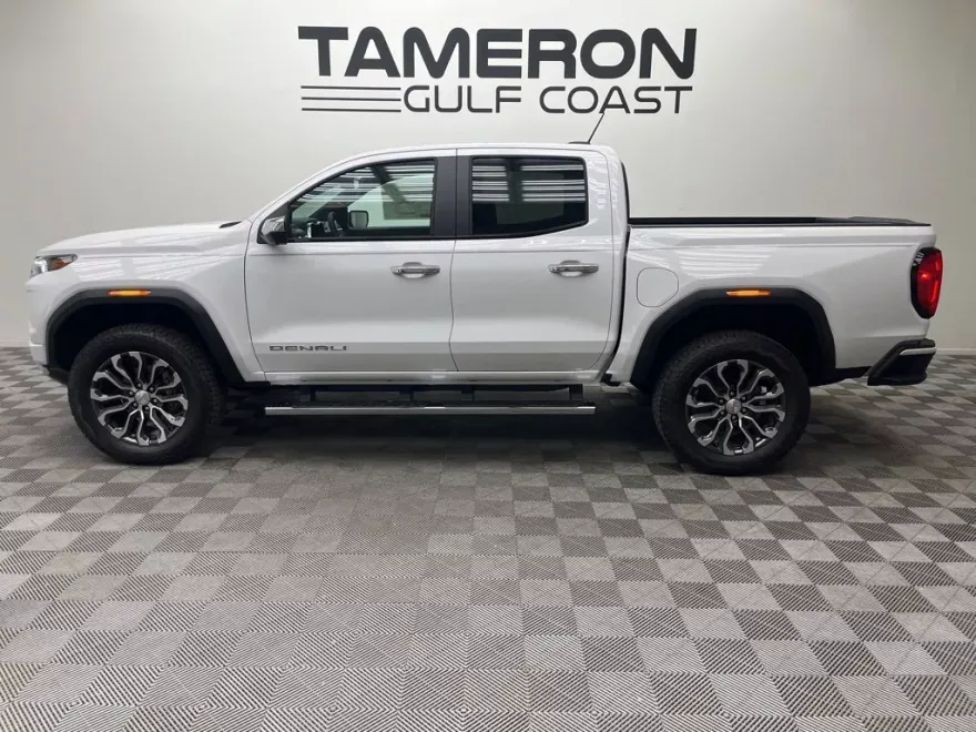 2026 Gmc Canyon Denali photo 1