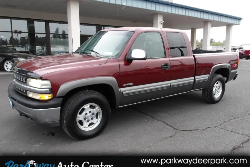 2000 Chevrolet Silverado 1500 LS photo 1