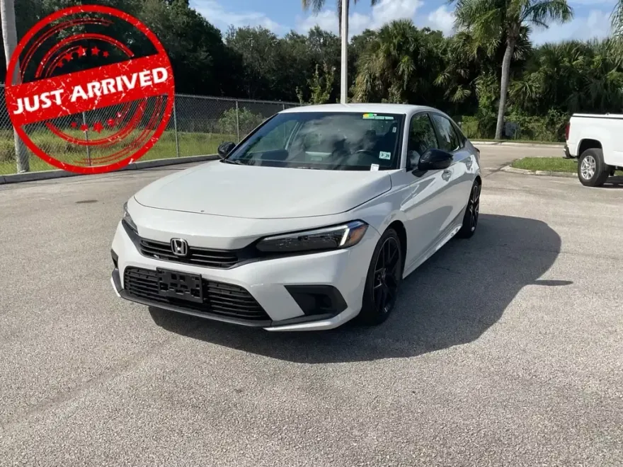 2024 Honda Civic Sport photo 1
