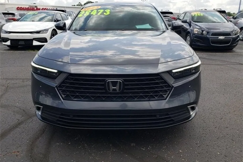 2023 Honda Accord Hybrid Touring photo 1