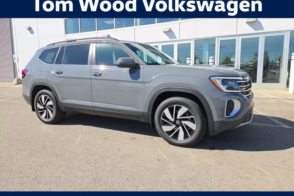 2026 Volkswagen Atlas SE Technology photo 1