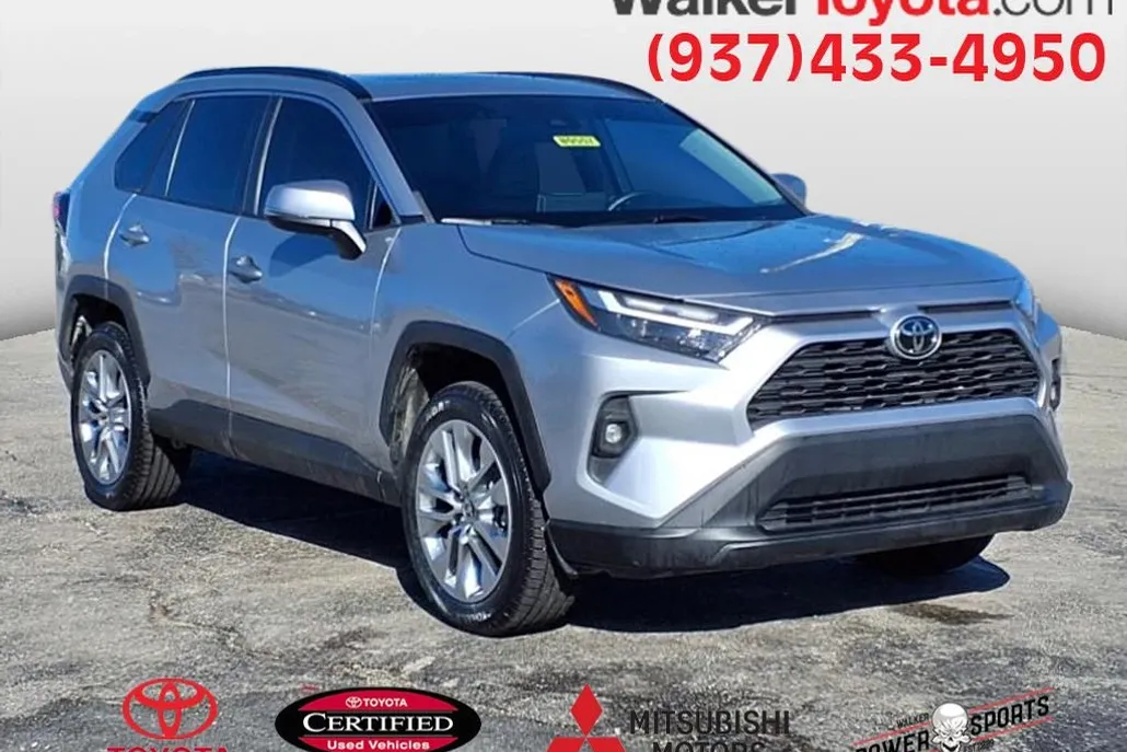 2022 Toyota RAV4 XLE Premium photo 1