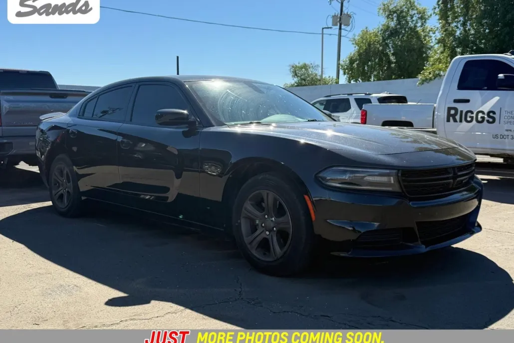 2020 Dodge Charger SXT photo 1