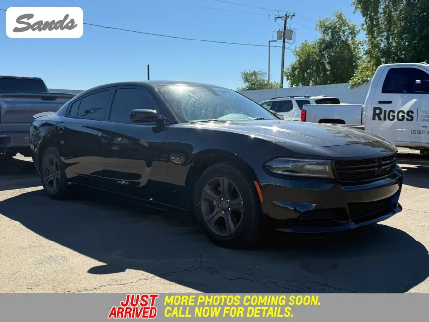 2020 Dodge Charger SXT photo 1