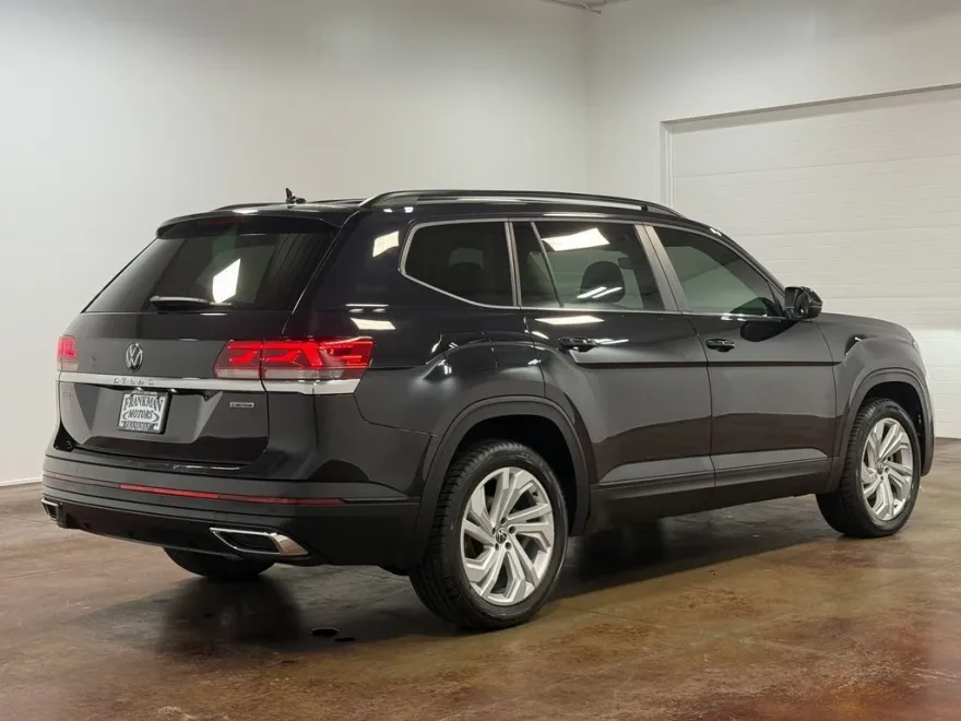 2021 Volkswagen Atlas V6 SE Technology photo 1