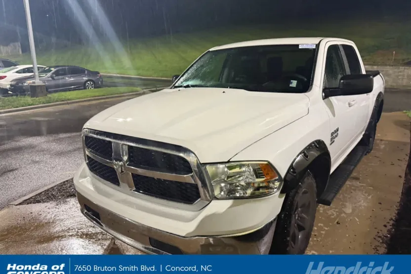 2021 Ram 1500 SLT photo 1
