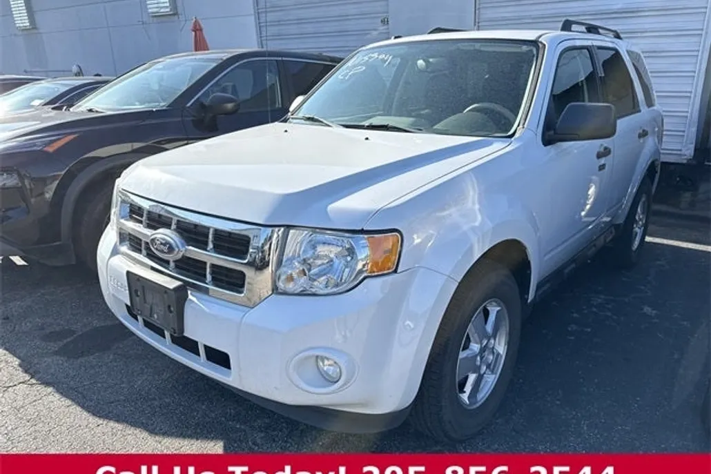 2011 Ford Escape XLT photo 1