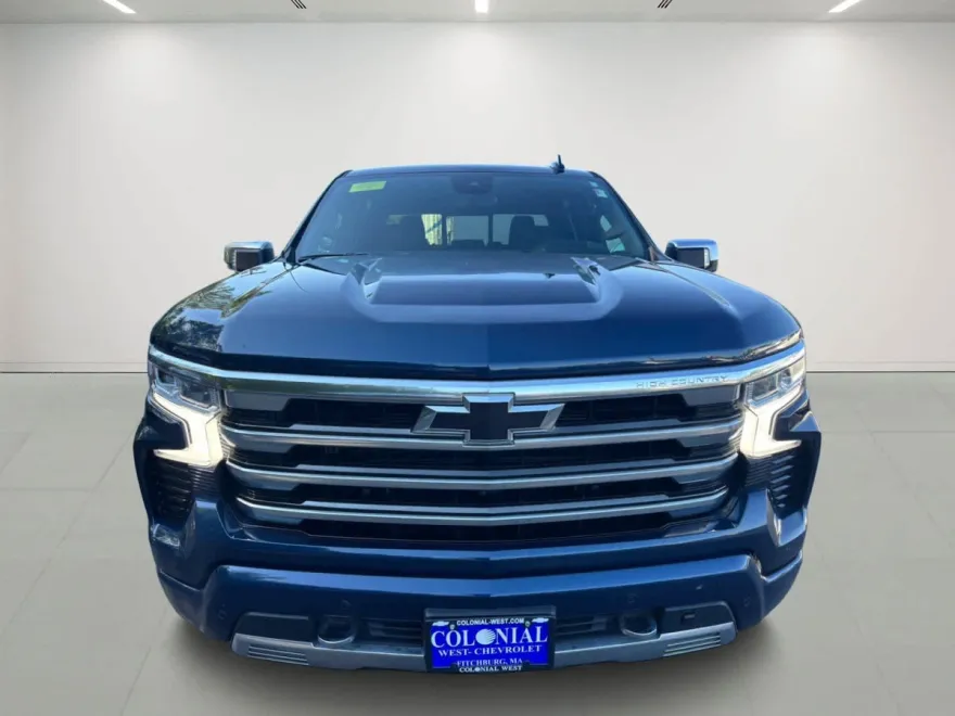 2023 Chevrolet Silverado 1500 High Country photo 1