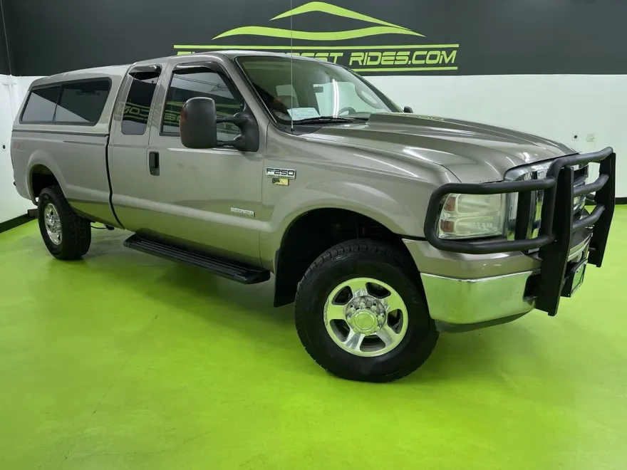 2005 Ford F-250 XLT photo 1
