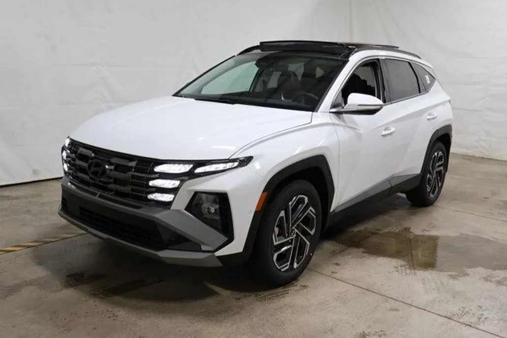 2025 Hyundai Tucson Limited photo 1