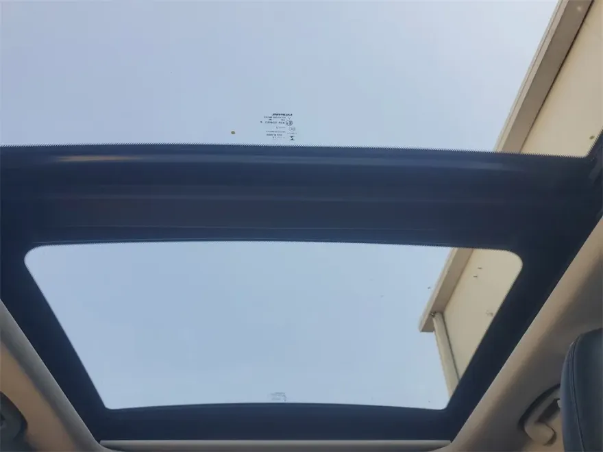 2019 Jeep Cherokee Limited photo 1