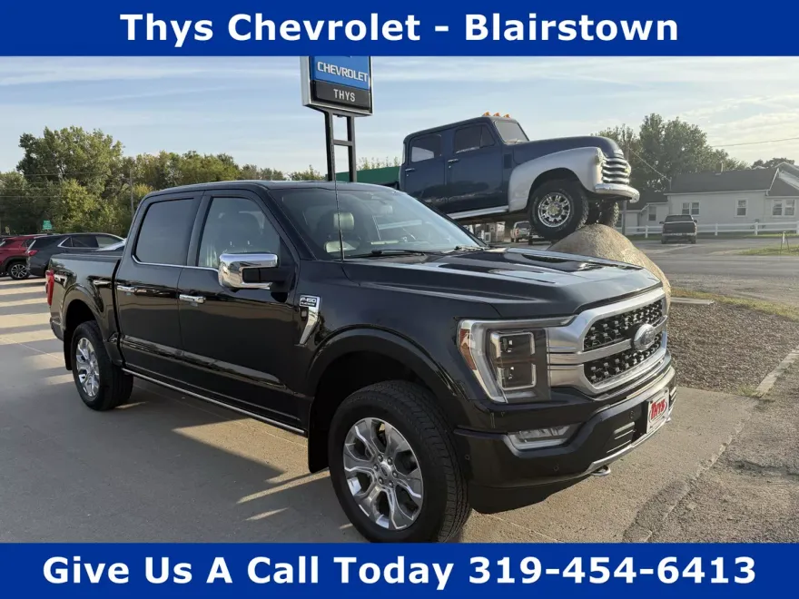 2023 Ford F-150 Platinum photo 1