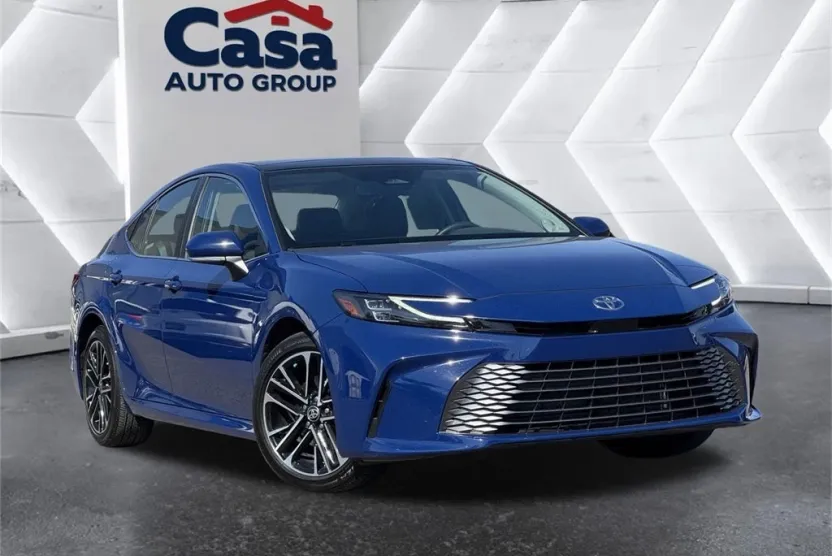 2025 Toyota Camry LE photo 1