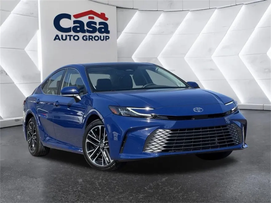 2025 Toyota Camry LE photo 1