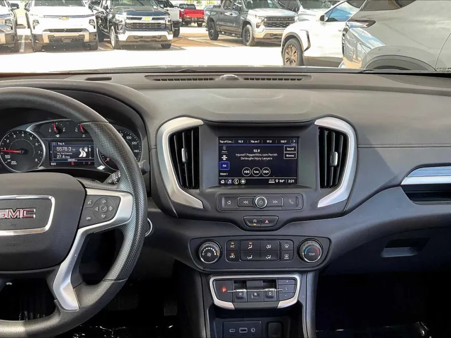 2024 Gmc Terrain SLE photo 1