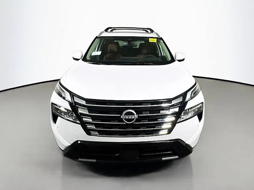 2026 Nissan Rogue Platinum photo 1