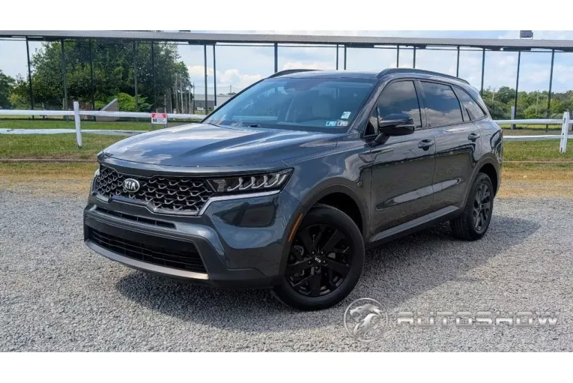 2021 Kia Sorento S photo 1