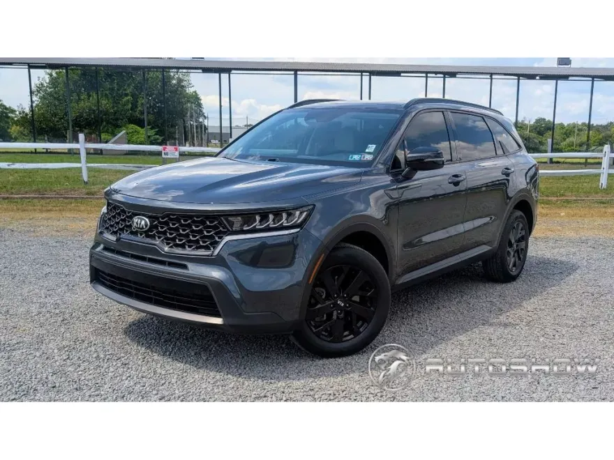 2021 Kia Sorento S photo 1