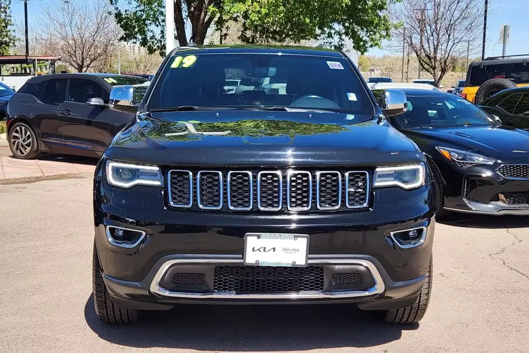 2019 Jeep Grand Cherokee Limited photo 1