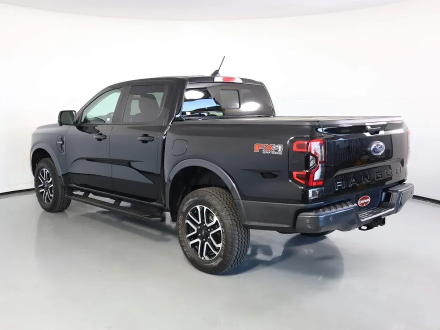2024 Ford Ranger Lariat photo 1