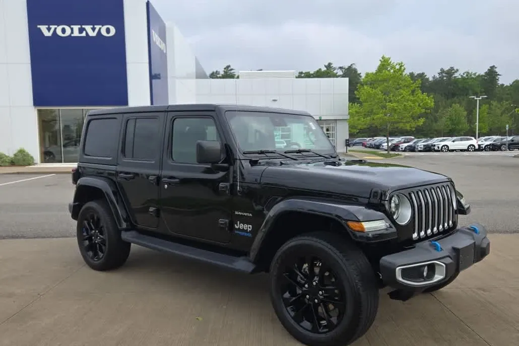 2022 Jeep Wrangler Unlimited 4xe Sahara photo 1