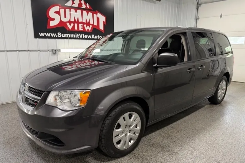 2018 Dodge Grand Caravan SE photo 1