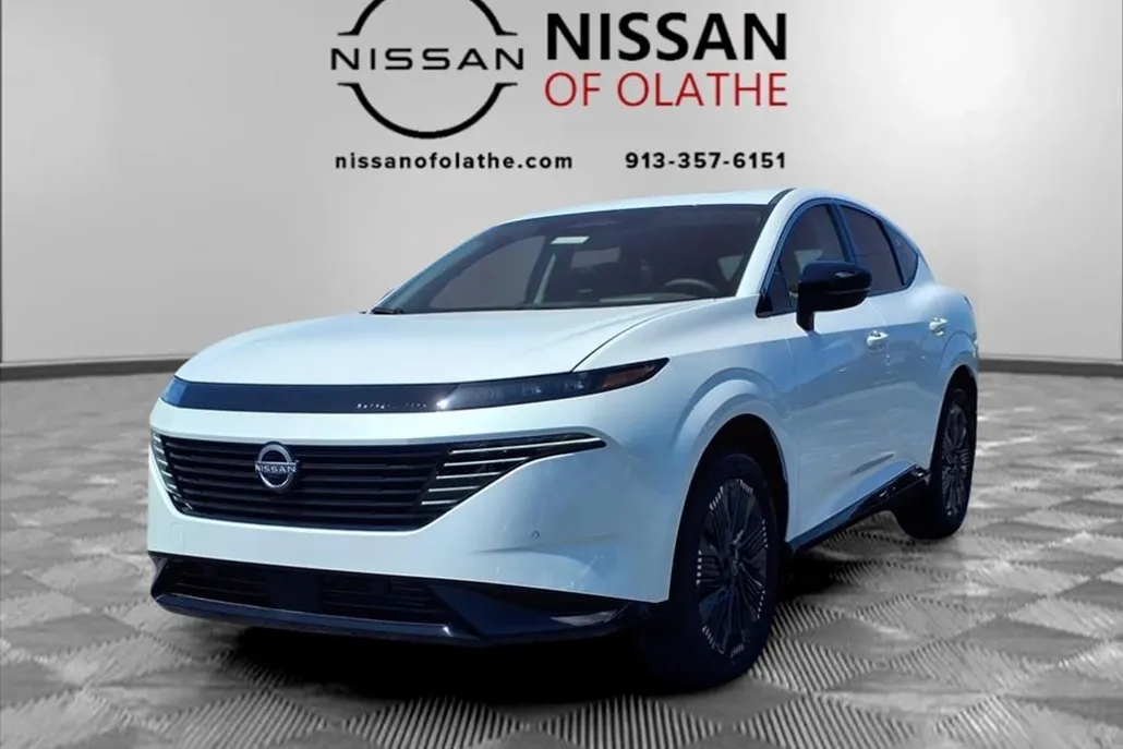 2025 Nissan Murano Platinum photo 1