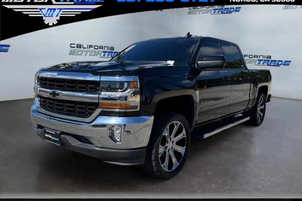 2018 Chevrolet Silverado 1500 LT photo 1