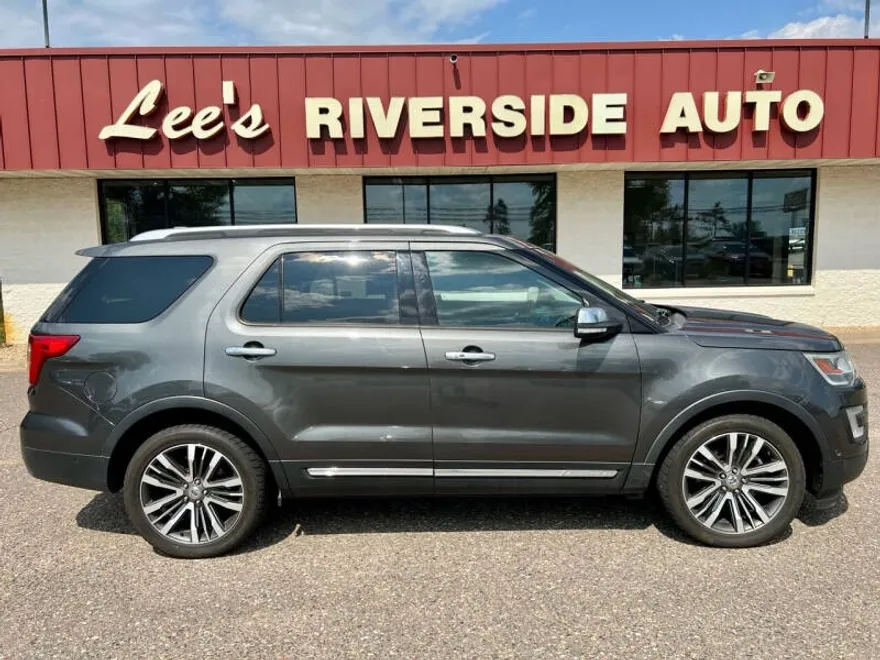 2016 Ford Explorer Platinum photo 1