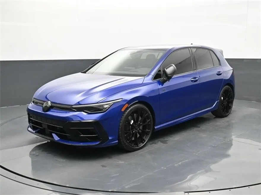 2025 Volkswagen Golf R photo 1
