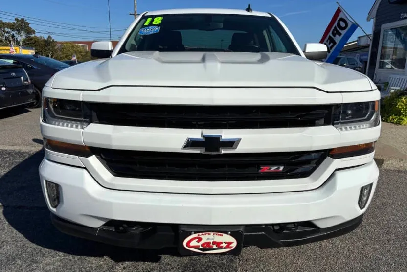 2018 Chevrolet Silverado 1500 LT Z71 photo 1