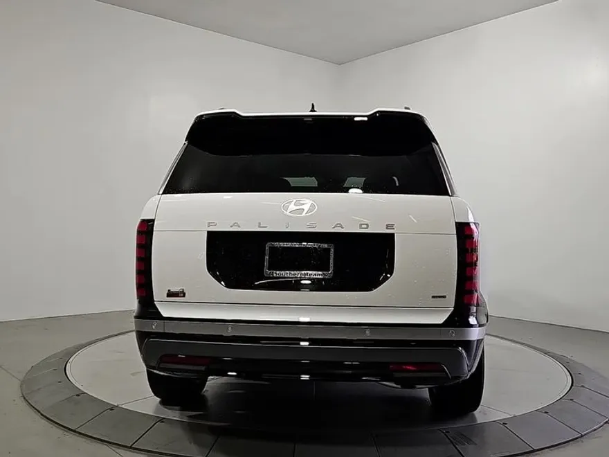 2026 Hyundai Palisade Limited photo 1