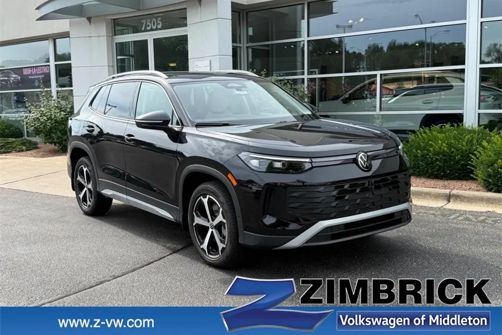2025 Volkswagen Tiguan SE photo 1