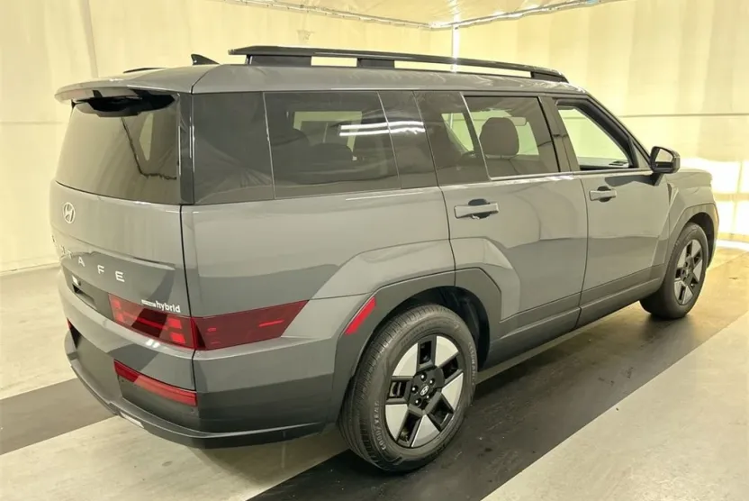 2025 Hyundai Santa Fe photo 1