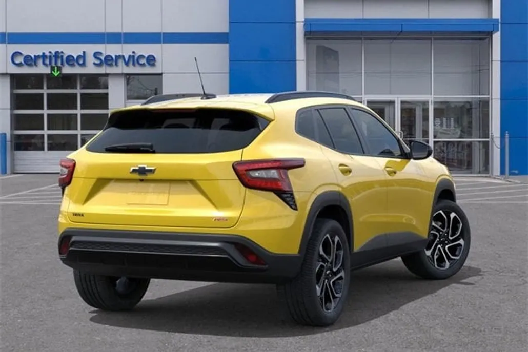 2025 Chevrolet Trax photo 1