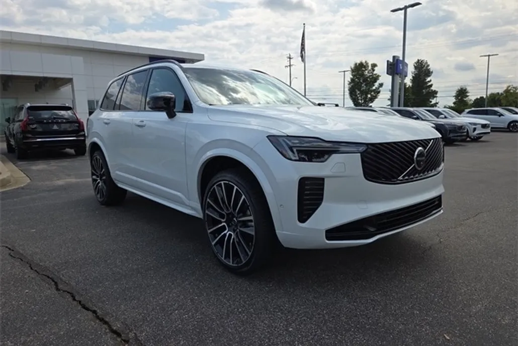 2026 Volvo XC90 photo 1