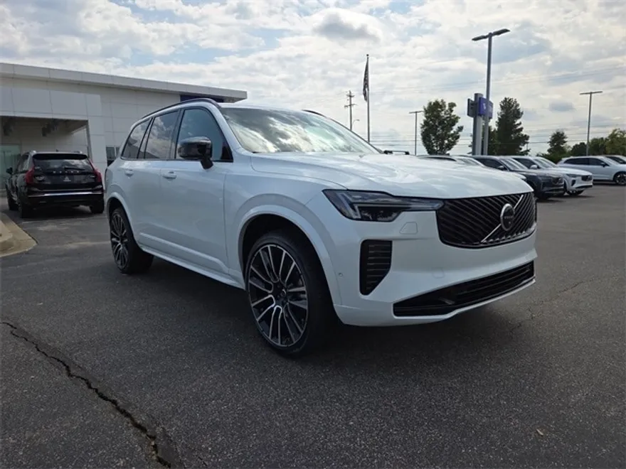 2026 Volvo XC90 photo 1