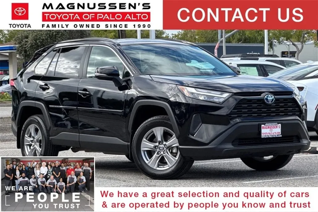 2023 Toyota RAV4 Hybrid LE photo 1