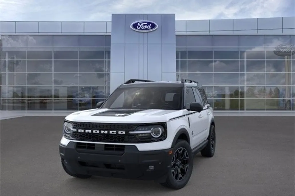 2025 Ford Bronco Sport Outer Banks photo 1