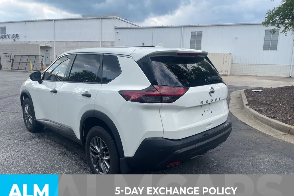 2021 Nissan Rogue S photo 1