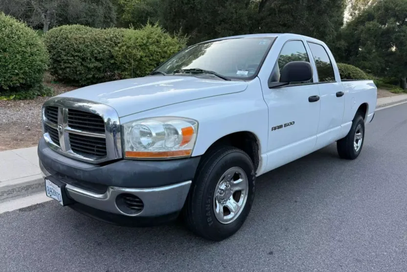 2006 Dodge Ram ST photo 1
