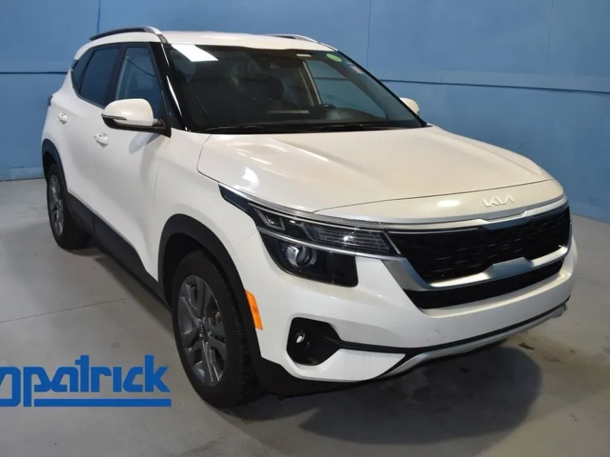 2023 Kia Seltos S photo 1