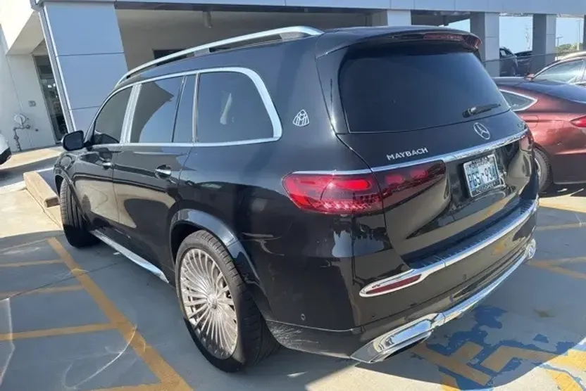 2024 Mercedes Benz GLS Maybach 600 photo 1