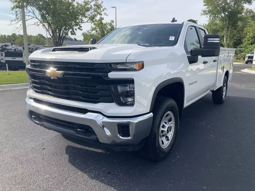 2024 Chevrolet Silverado 3500HD Work Truck photo 1