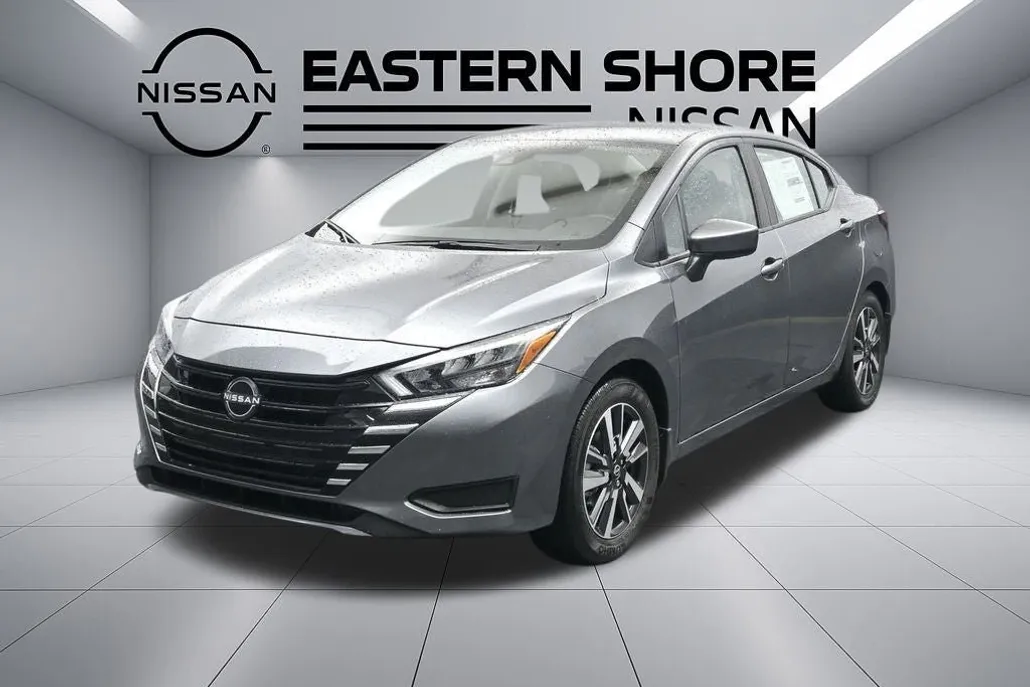 2025 Nissan Versa 1.6 SV photo 1